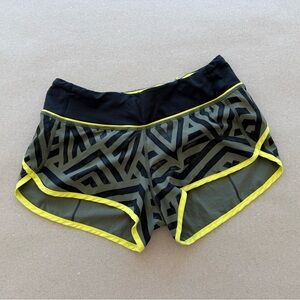 Lululemon — (NWOT) Speed Shorts 2.5” Inseam — Size 4